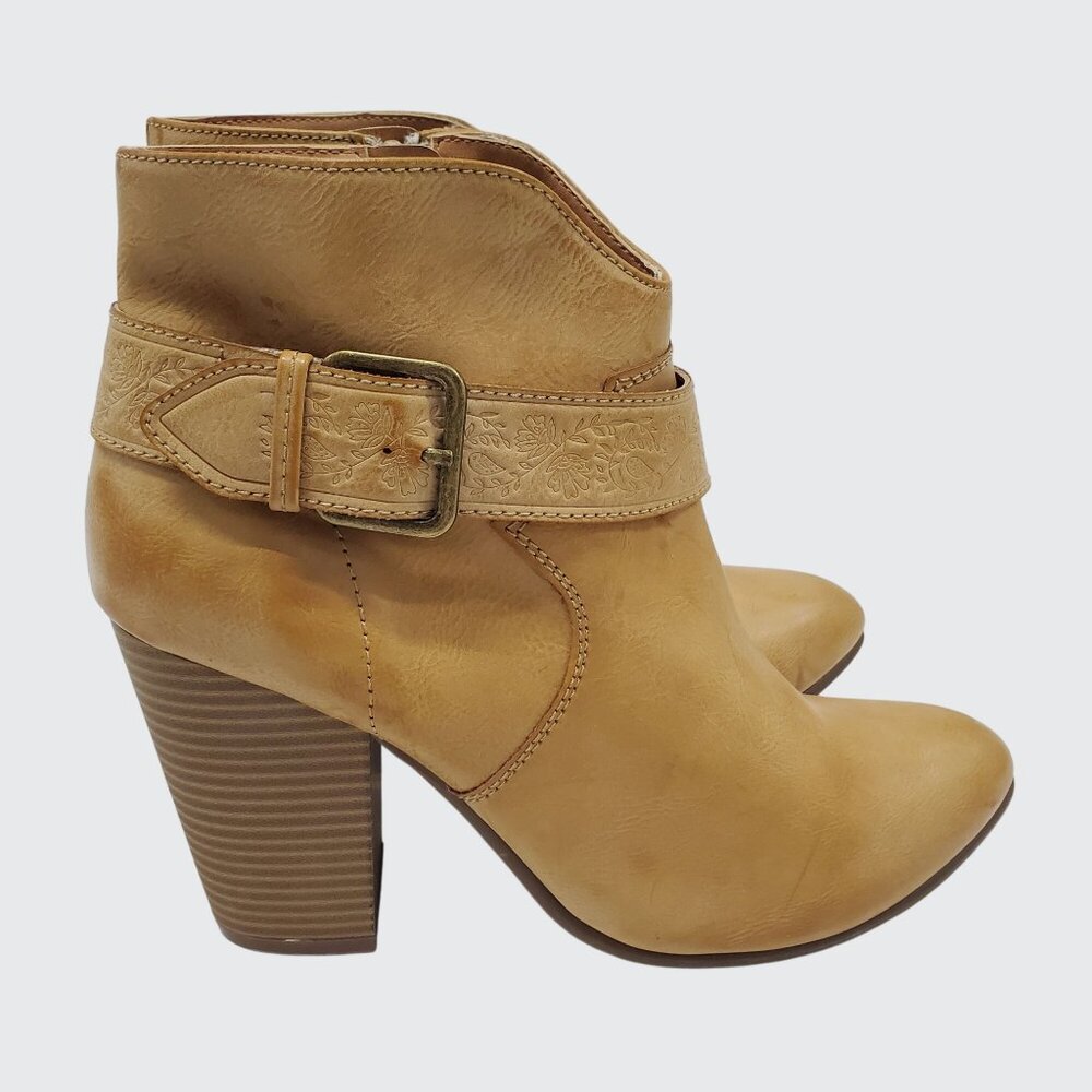 Code West Womens Ankle Boots With Buckle Strap & Block Heel Light Tan Size 11M